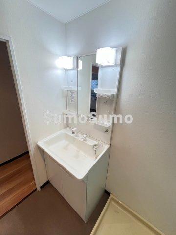 洗面設備　広い洗面スペース