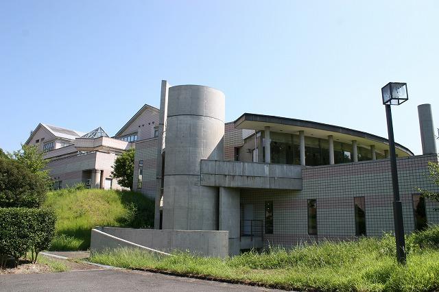 図書館　奈良大学図書館（図書館）まで2703m