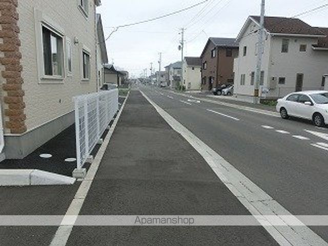 その他　周辺道路（その他）まで0m