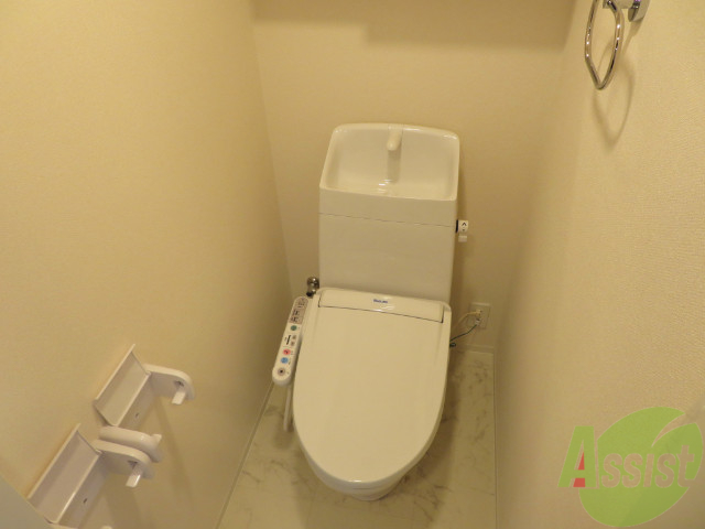トイレ　トイレは嬉しいウォシュレット付きですよー。