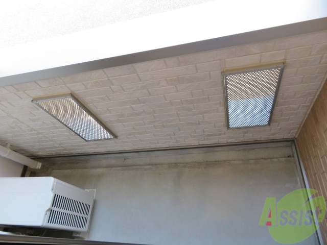 バルコニー　バルコニーがついているので晴れた日はお布団も干せますね