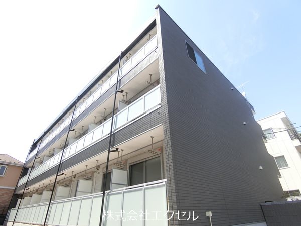 建物外観　新小平駅徒歩9分で通勤通学に便利です。