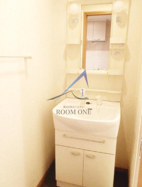 洗面設備　洗面台です。