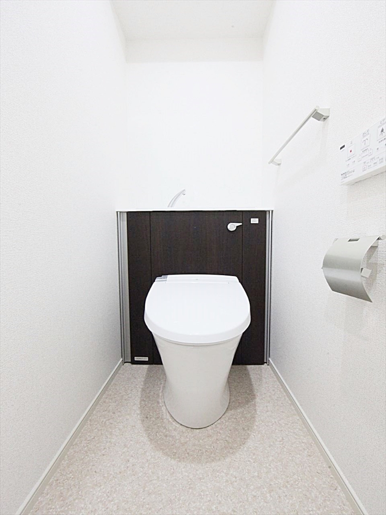 トイレ　トイレ　同仕様物件内装
