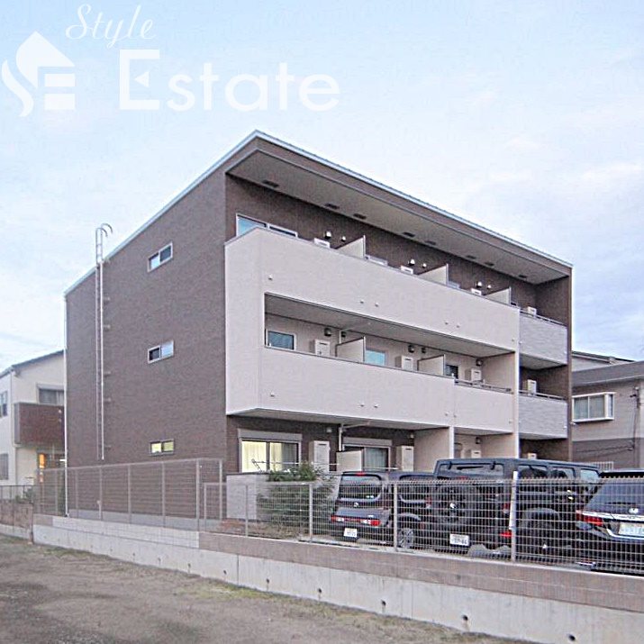 建物外観　デザイナーズ　オートロック付