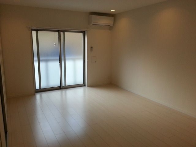 居室・リビング　★★洋室9.7帖広々してます★★