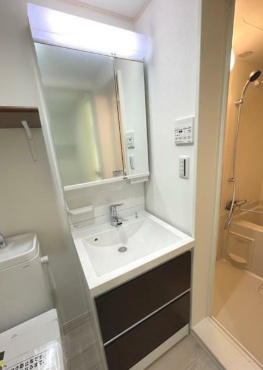 洗面設備　ハーミットクラブハウス新子安ＩＩＩ