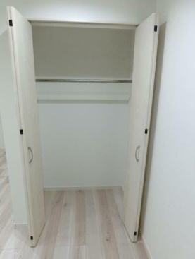 収納　ハーミットクラブハウス新子安ＩＩＩ