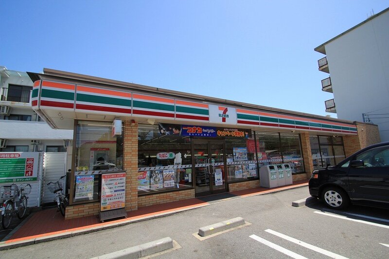 コンビニ　セブンイレブン名古屋照が丘店（コンビニ）まで97m