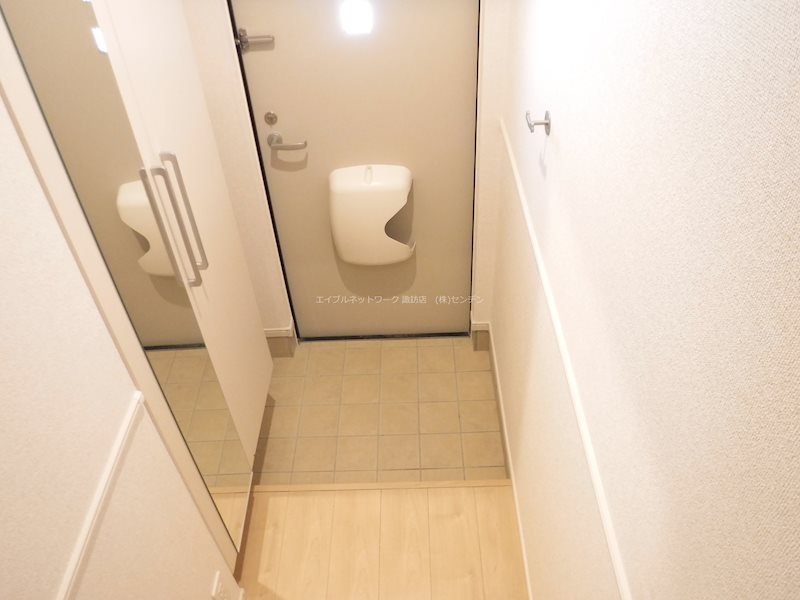 玄関　写真は類似