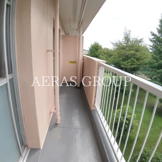 バルコニー　他部屋参考。