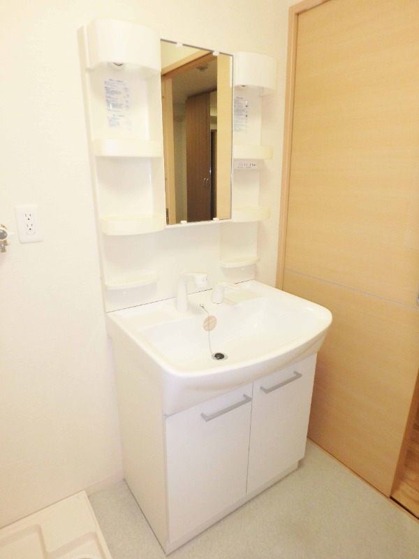 洗面設備　人気のシャンプードレッサー☆