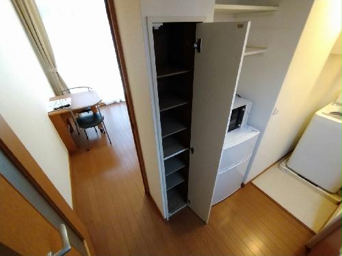 その他　キッチン向かいにシューズボックス