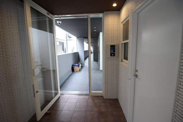 エントランス　オートロック