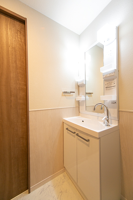 洗面設備　※写真は同タイプ住戸です。