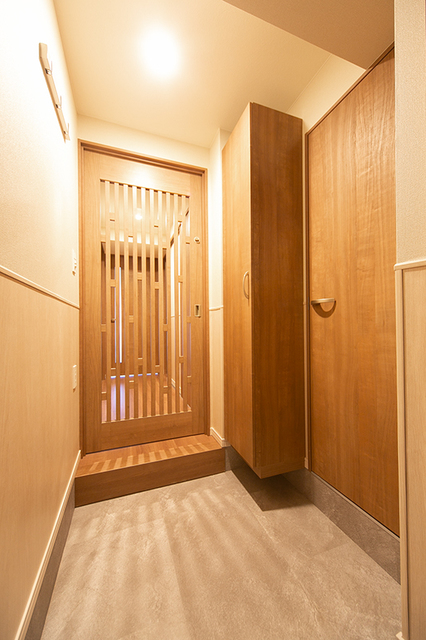 玄関　※写真は同タイプ住戸です。