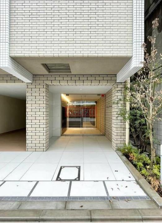 エントランス　エントランス