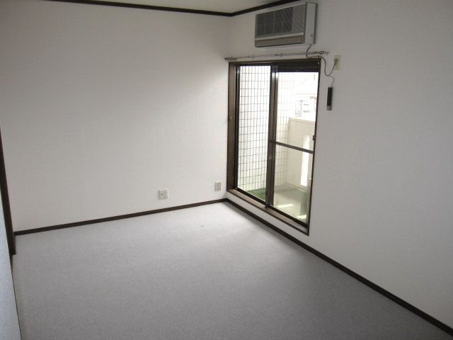 居室・リビング　★エアコン付きのお部屋です★