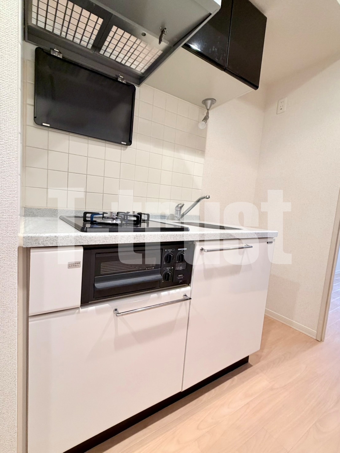 キッチン　別部屋・反転タイプ