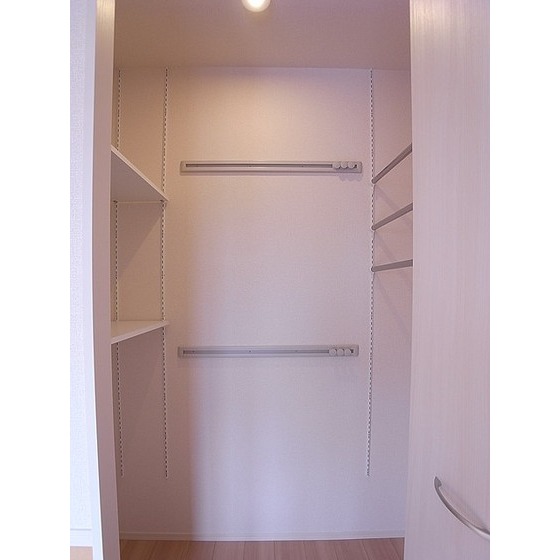 収納　洋室収納