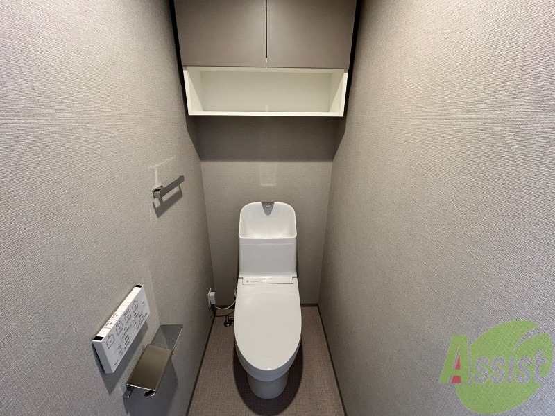 トイレ　トイレは温水洗浄便座で快適に使うことが出来ます。