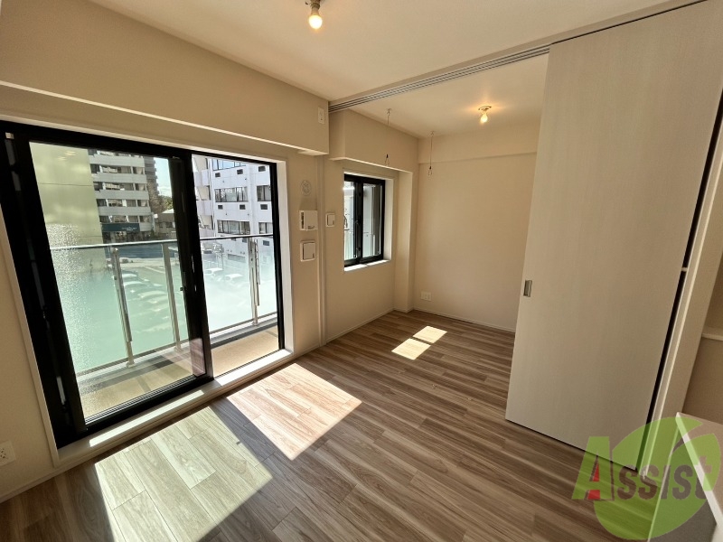 居室・リビング　８帖のＬＤＫは広々として開放感があります。