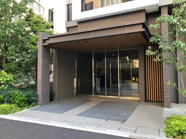 エントランス　エントランス