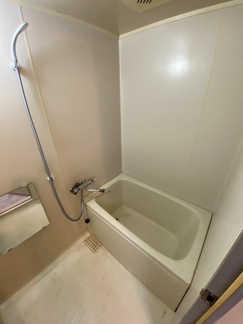 バス・シャワールーム　一日の疲れを癒してくれる大事な場所。