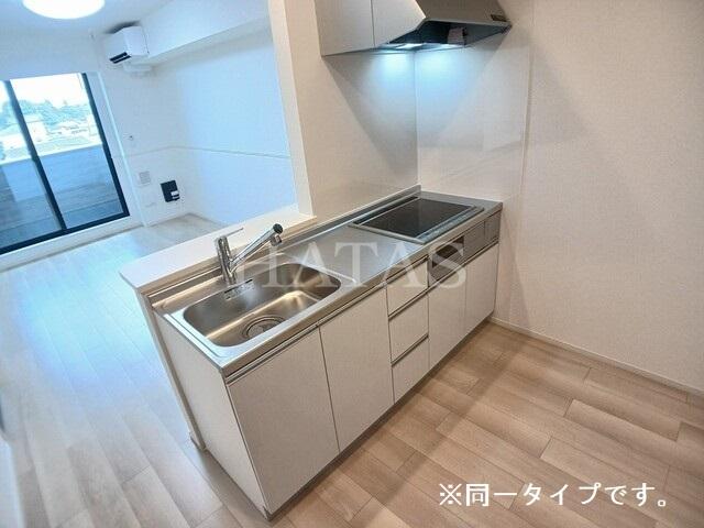 キッチン　同型タイプの写真です