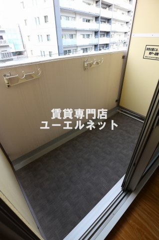 バルコニー　バルコニー付きで採光＆風通し良好！