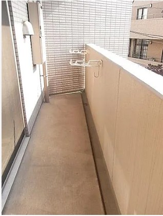 バルコニー　※別部屋の参考写真です。