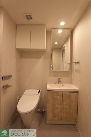 洗面設備　内見の予約先はタウンハウジング中野店になります★