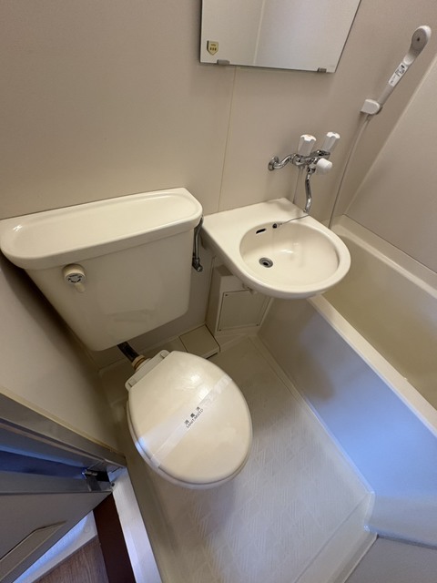 トイレ　別部屋参考写真です