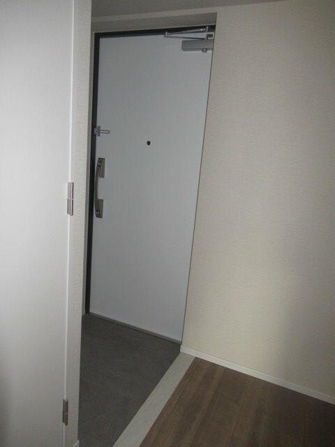 玄関　※参考写真