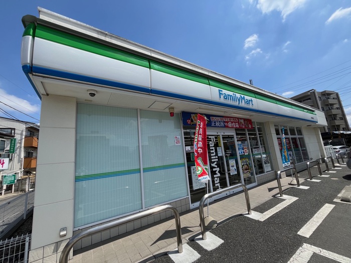 コンビニ　ファミリーマート入間東藤沢店（コンビニ）まで600m