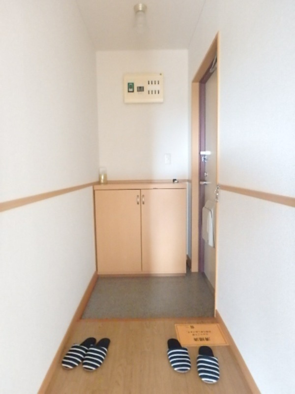 玄関　図面と現状に相違がある場合には現状を優先