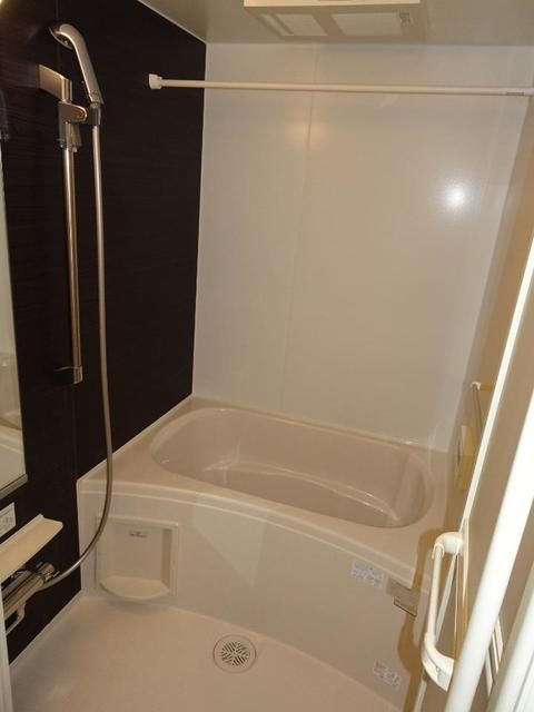 バス・シャワールーム　☆ゆったりくつろげるお風呂☆