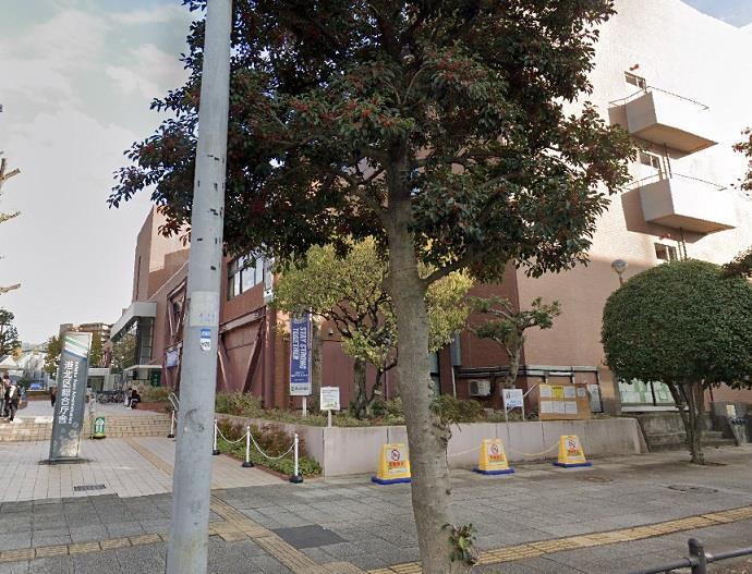 役所　横浜市港北区役所（役所）まで228m