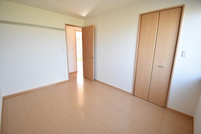 居室・リビング　北東洋室６帖