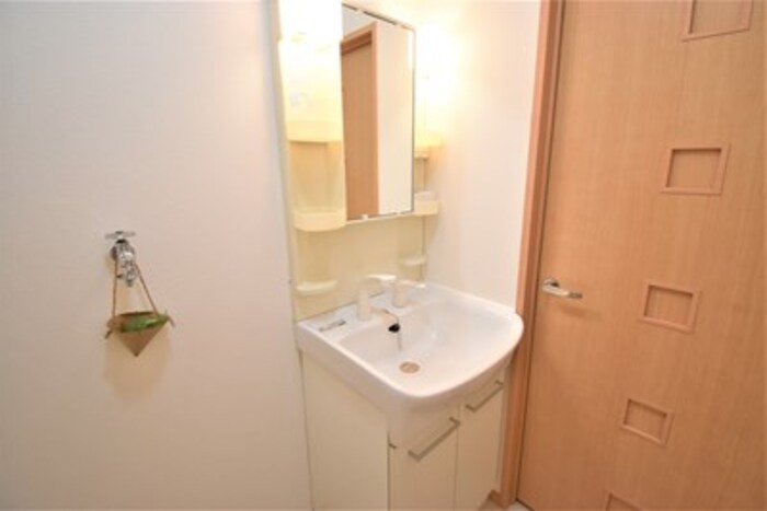 洗面設備　洗髪洗面化粧台