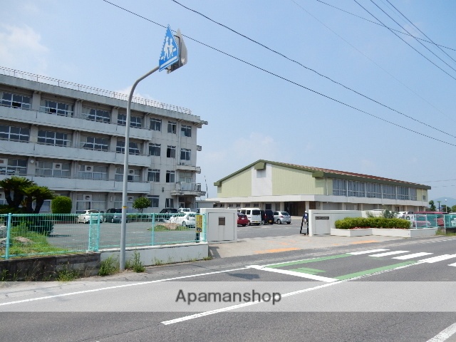 中学校　操南中学校（中学校）まで1700m