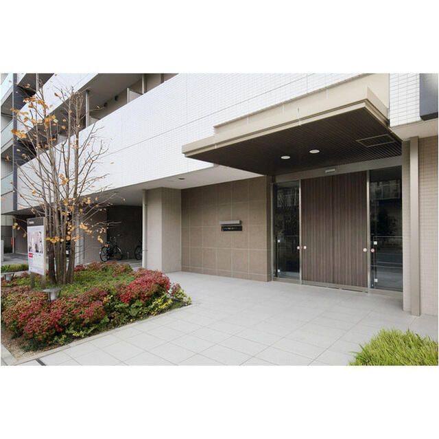 エントランス　毎日通るエントランスはこのようになっています