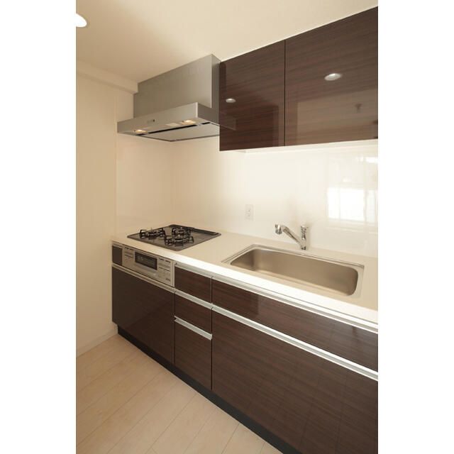 キッチン　コンパクトなキッチンで掃除もラクラク