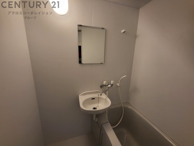 洗面設備　浴室内に洗面台があります♪