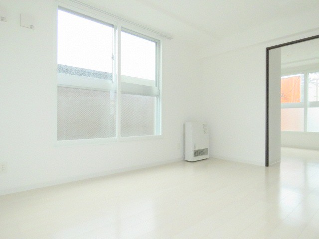 居室・リビング　設備充実ペット可築浅デザイナーズマンションです♪