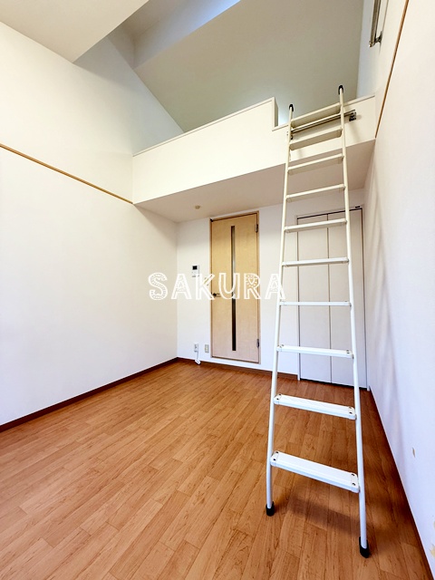 居室・リビング　使いやすい形の為、レイアウトを楽しめます♪