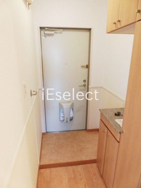 玄関　シューズＢＯＸ付いてます。