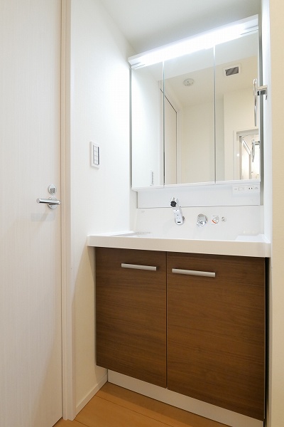 洗面設備　嬉しい独立洗面台