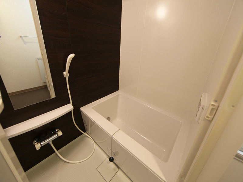 バス・シャワールーム　浴室暖房乾燥機付バスルーム