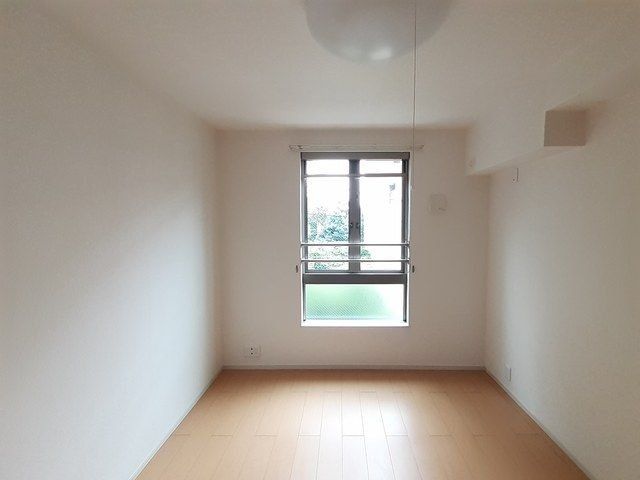 居室・リビング　★10．９帖のLDK・２面採光で明るいです★